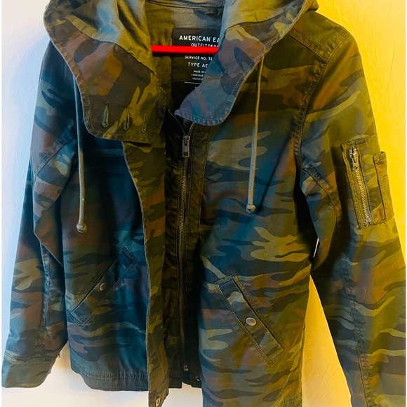 American Eagle Camo Embroidered Jacket “LOVE” EUC - Picture 2 of 8